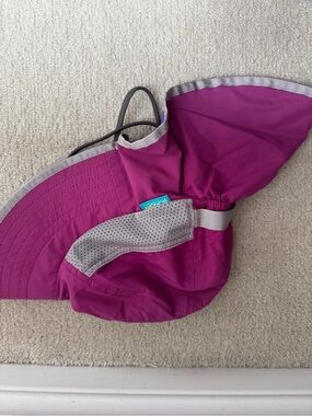 Sunday Kids Sun Hat in Magenta and Gray